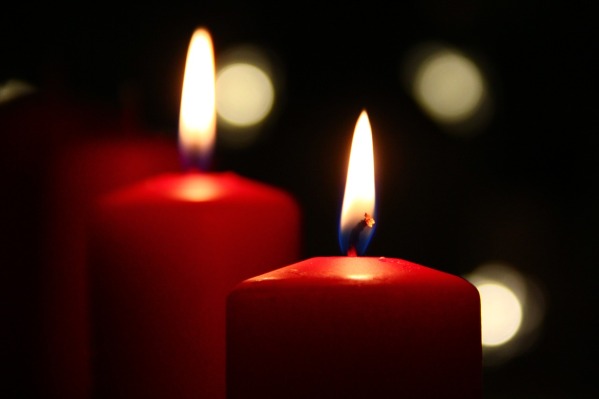 candles-276043_1280